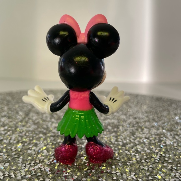 Minnie Mouse Figurine - Picture 2 of 11